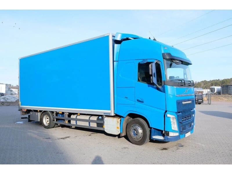 VOLVO FH 13.420 GLOBETROTTER XL