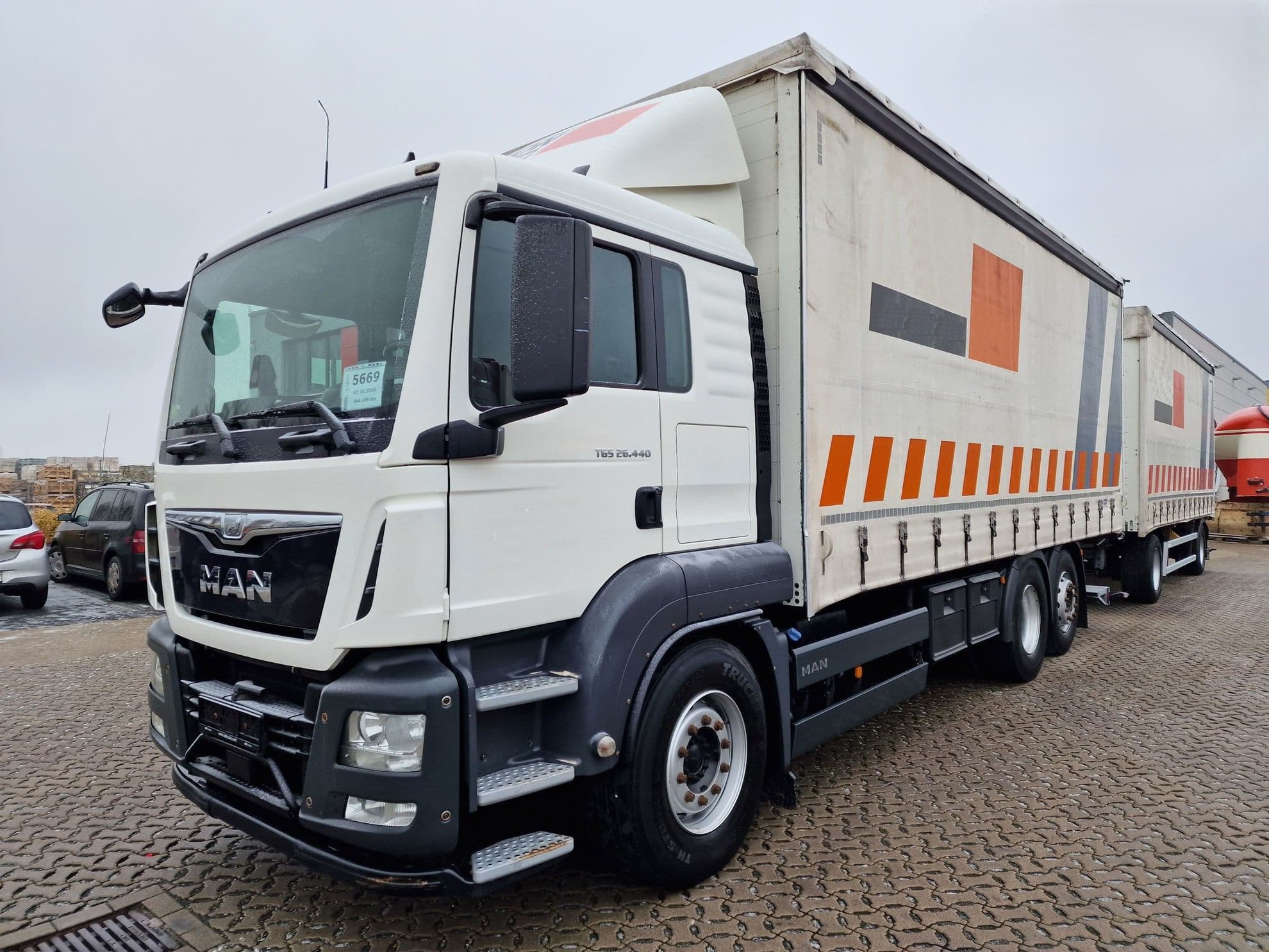 MAN TGS 26.440 6X2-4 LL Truck