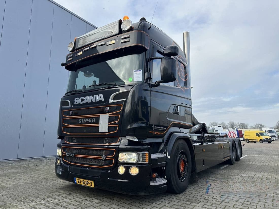 Scania R730 V8 6x2 Crown Edition