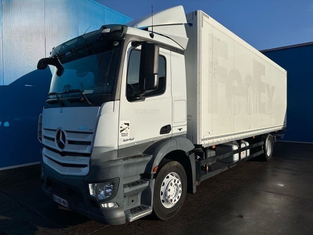 Mercedes-Benz Antos 1842 Furgón