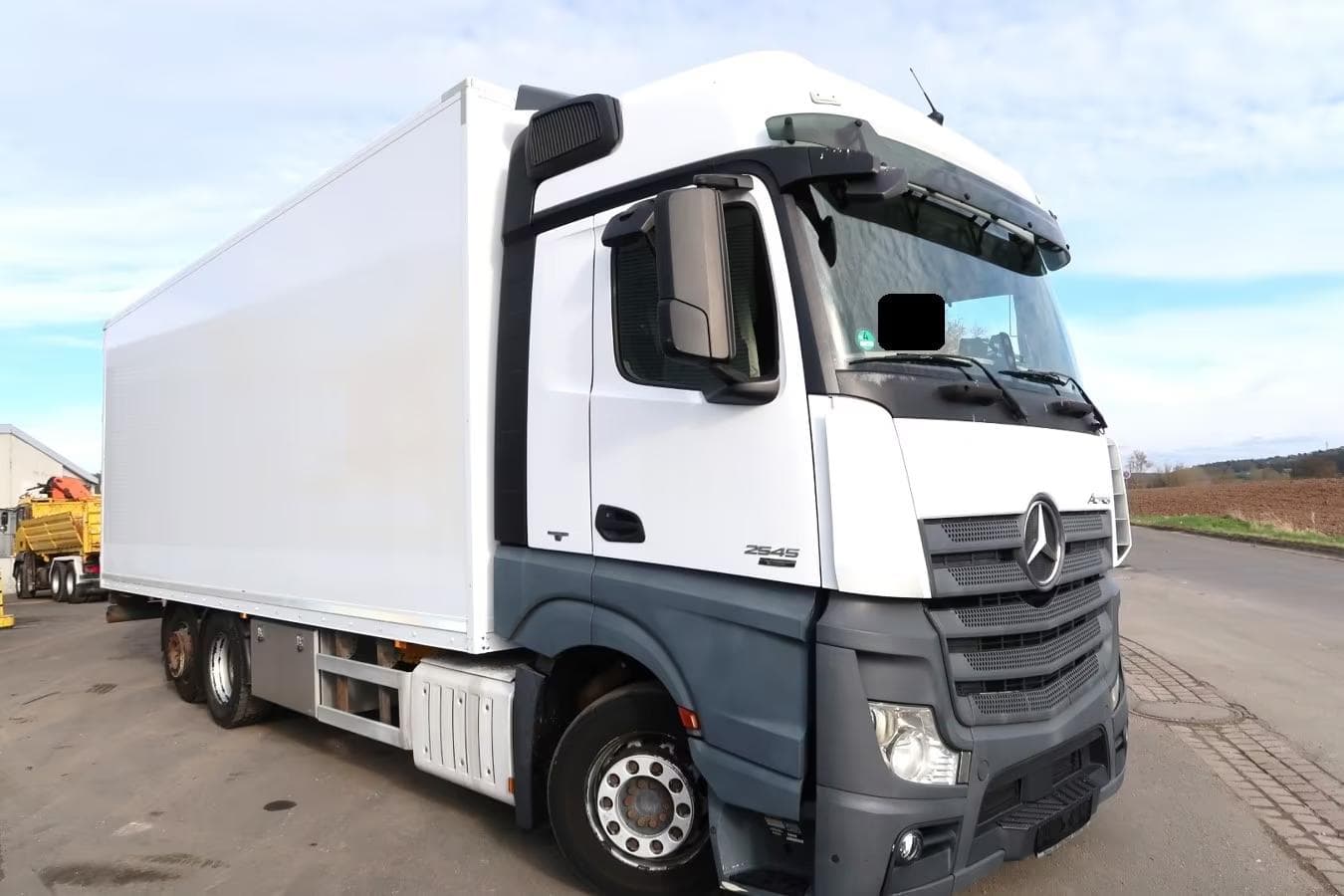 Mercedes-Benz 2545 L 2013