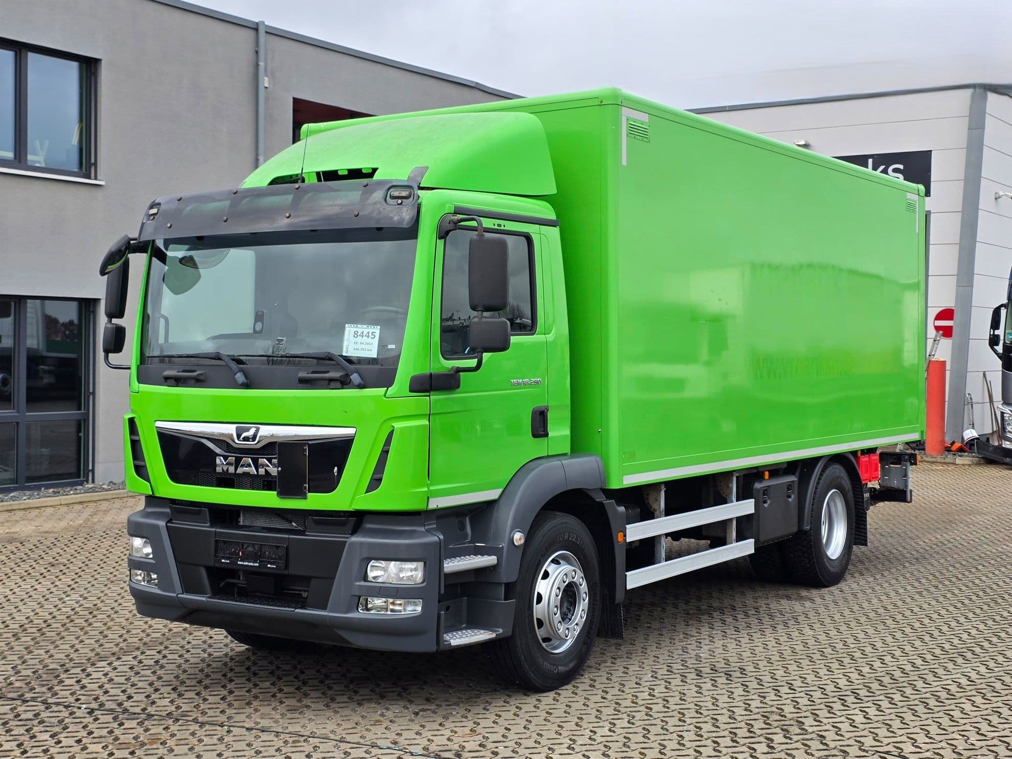 MAN TGM 18.290 4X2 BL Plataforma