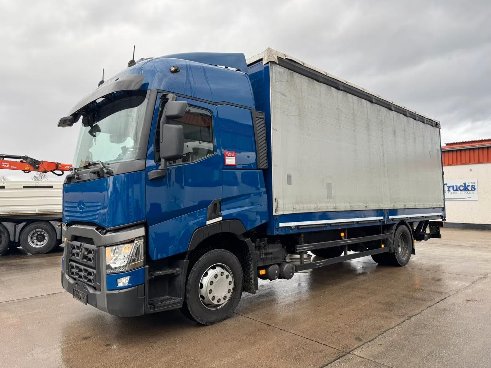 Renault T 380 Pritsche Plane con Ladebordwand