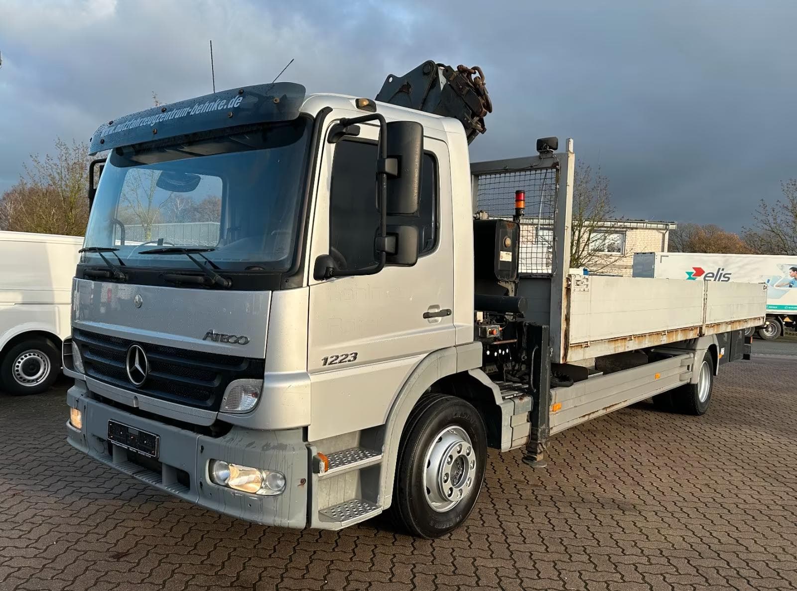Mercedes-Benz Atego 1223 BL Grúa/Plataforma